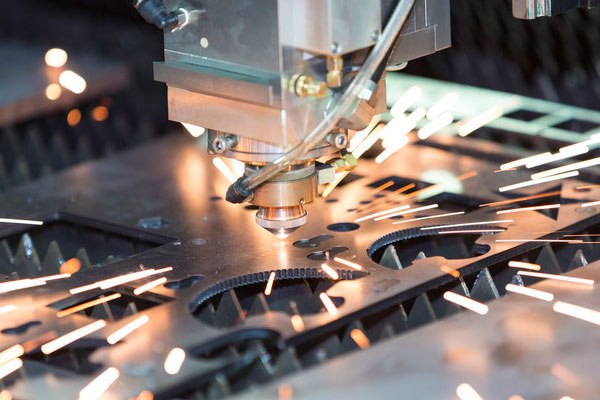 How Does Laser Cutting Machine Achieve Bright Surface Cutting?