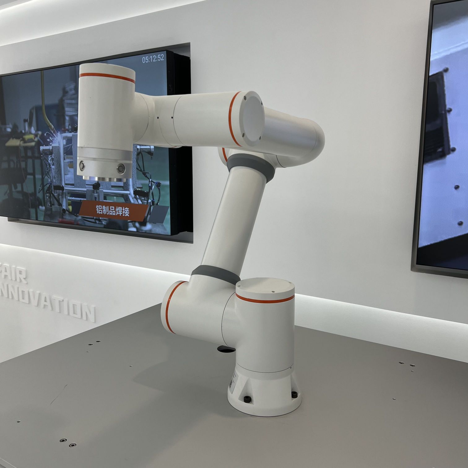 FR5 sadarbības robotu 6&nbsp;ass robotu roku viedās cilvēka un mašīnas sadarbības sistēmas risinājumi