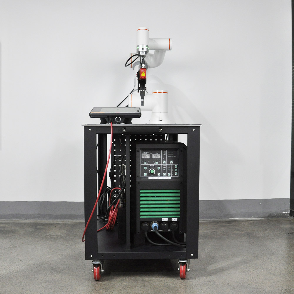 VENDA HOT VENDENDA MÁQUINA DE SOLUÇÃO ROBOTICA MIG ROBOTICA AUTOMÁTICA 350A com sistema de rastreamento a laser MIG Welder