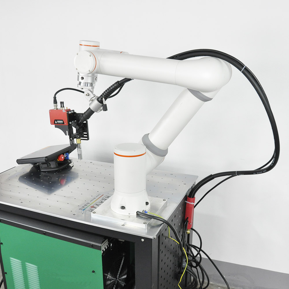 VENDA HOT VENDENDA MÁQUINA DE SOLUÇÃO ROBOTICA MIG ROBOTICA AUTOMÁTICA 350A com sistema de rastreamento a laser MIG Welder